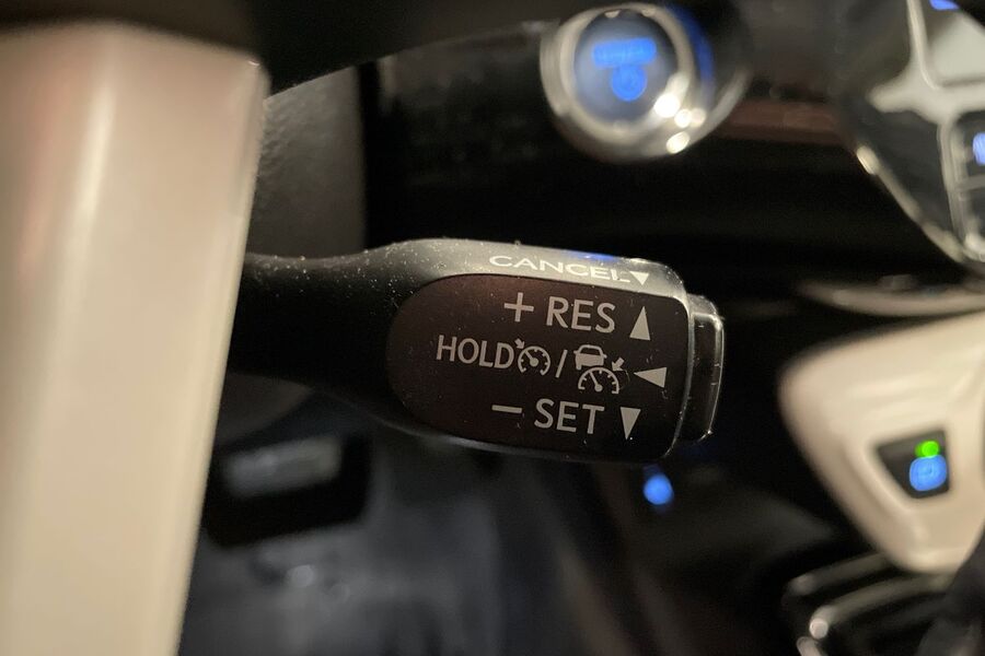 Toyota Prius Plug-in vaihtoauto