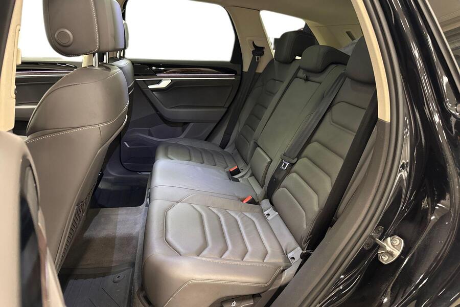 Volkswagen Touareg vaihtoauto