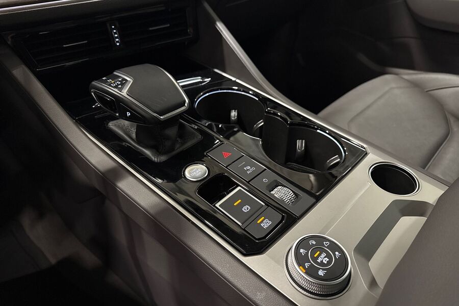 Volkswagen Touareg vaihtoauto