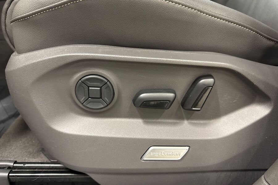 Volkswagen Touareg vaihtoauto