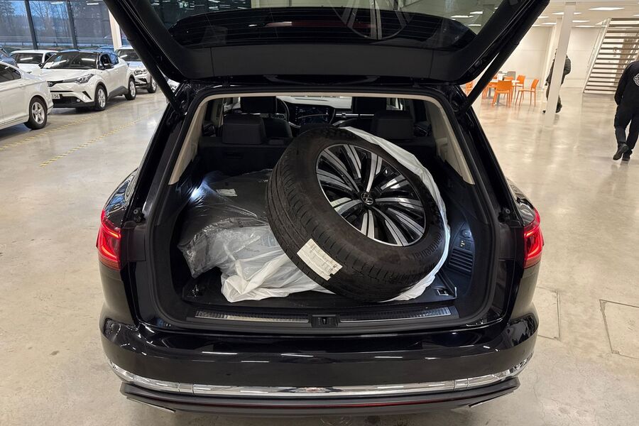 Volkswagen Touareg vaihtoauto