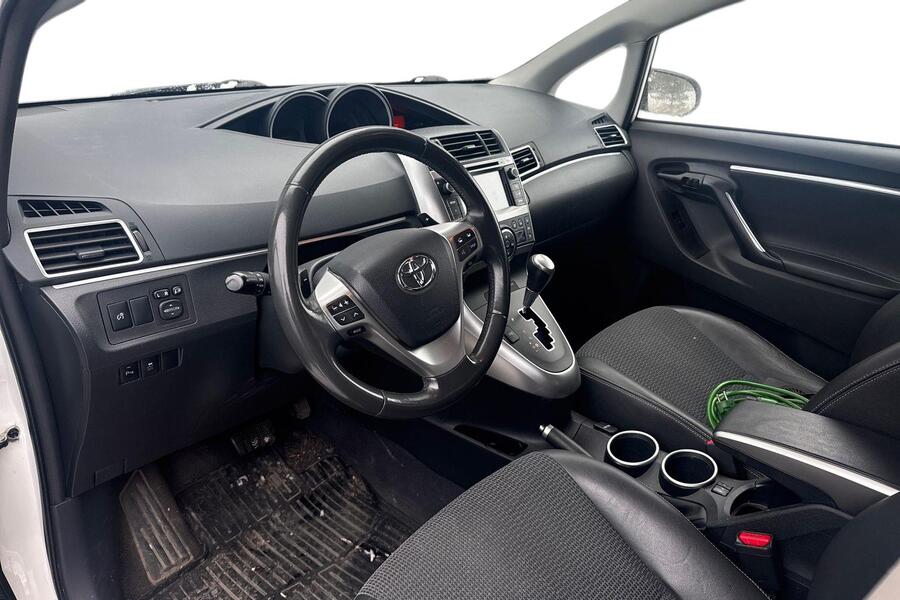 Toyota Verso vaihtoauto