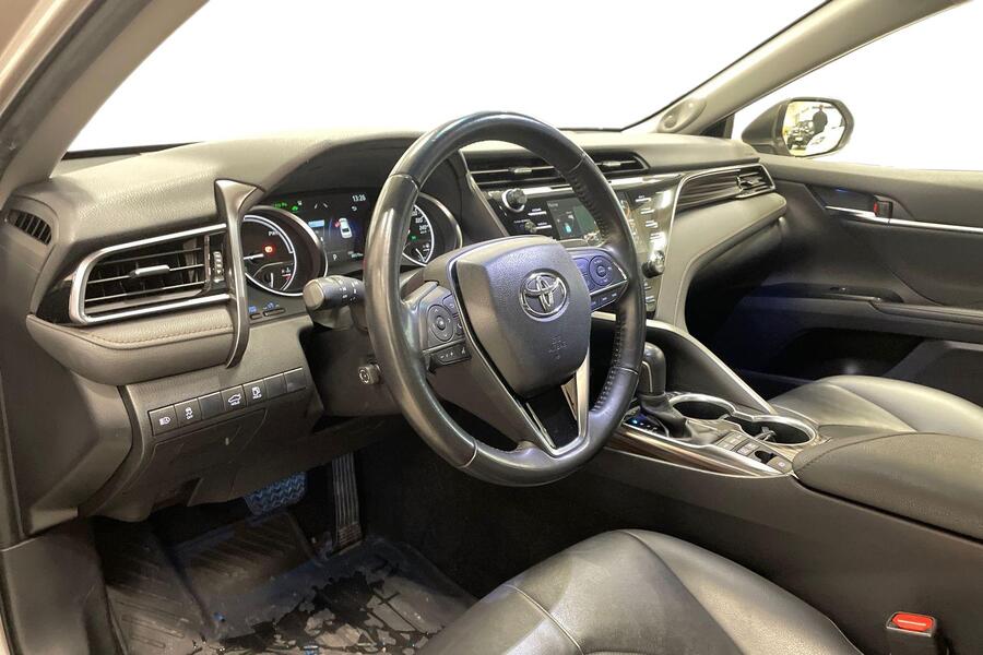 Toyota Camry vaihtoauto