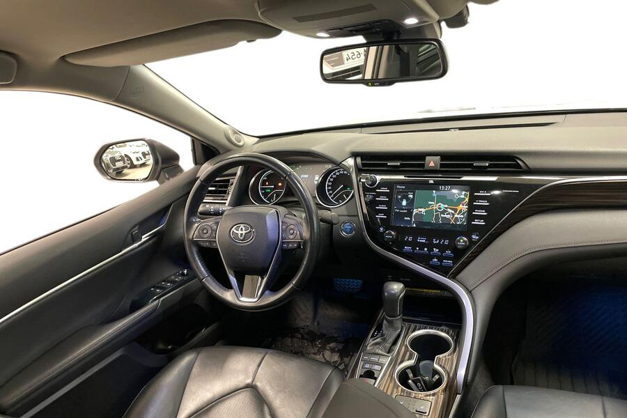 Toyota Camry vaihtoauto