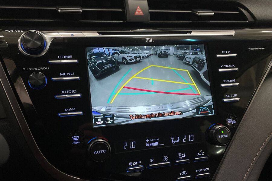 Toyota Camry vaihtoauto