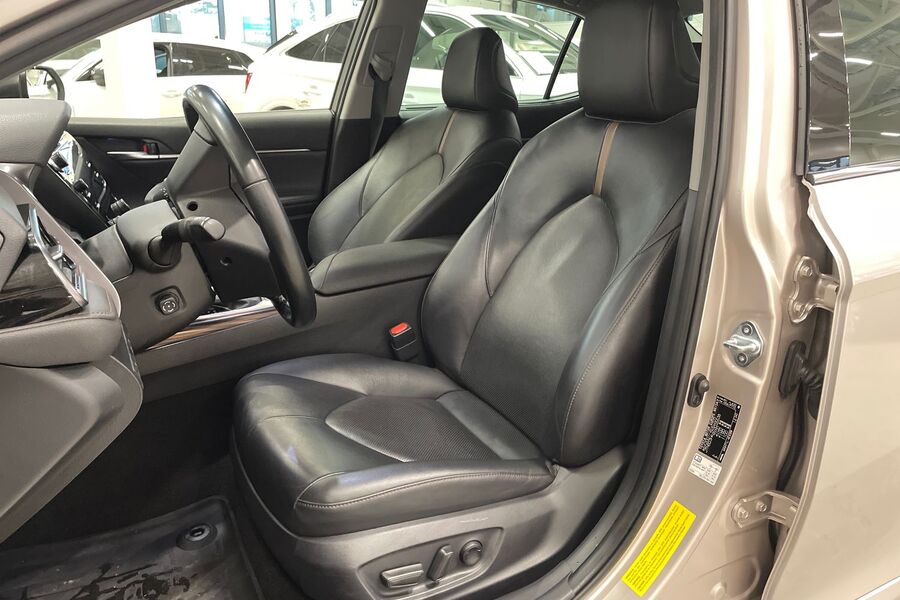 Toyota Camry vaihtoauto