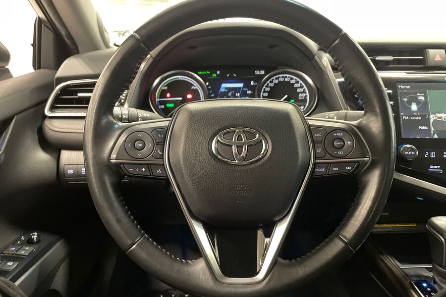 Toyota Camry vaihtoauto