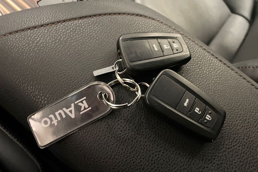 Toyota Camry vaihtoauto