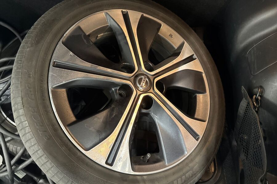 Nissan Leaf vaihtoauto