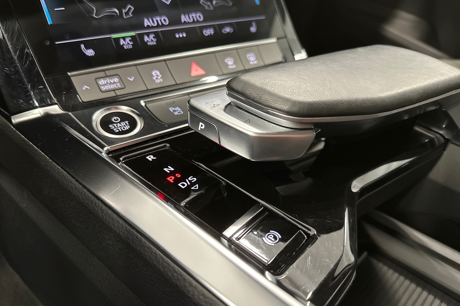 Audi Q8 e-tron vaihtoauto