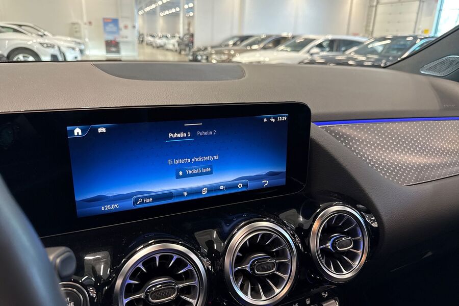 Mercedes-Benz GLA vaihtoauto