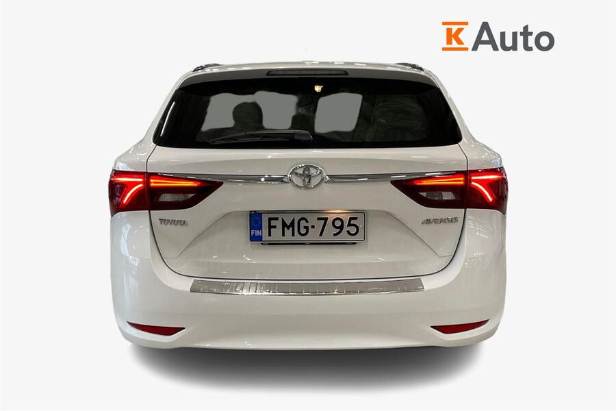 Toyota Avensis vaihtoauto