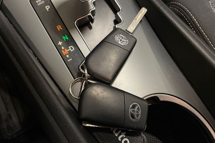 Toyota Avensis vaihtoauto