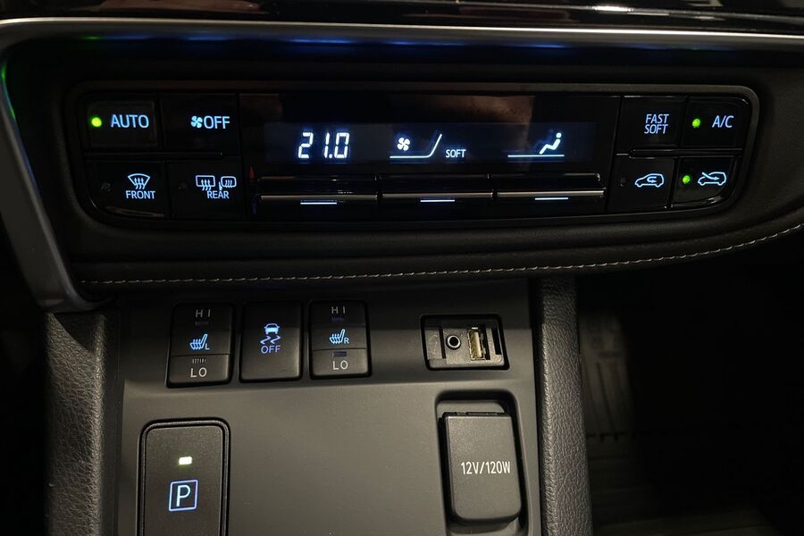 Toyota Auris vaihtoauto