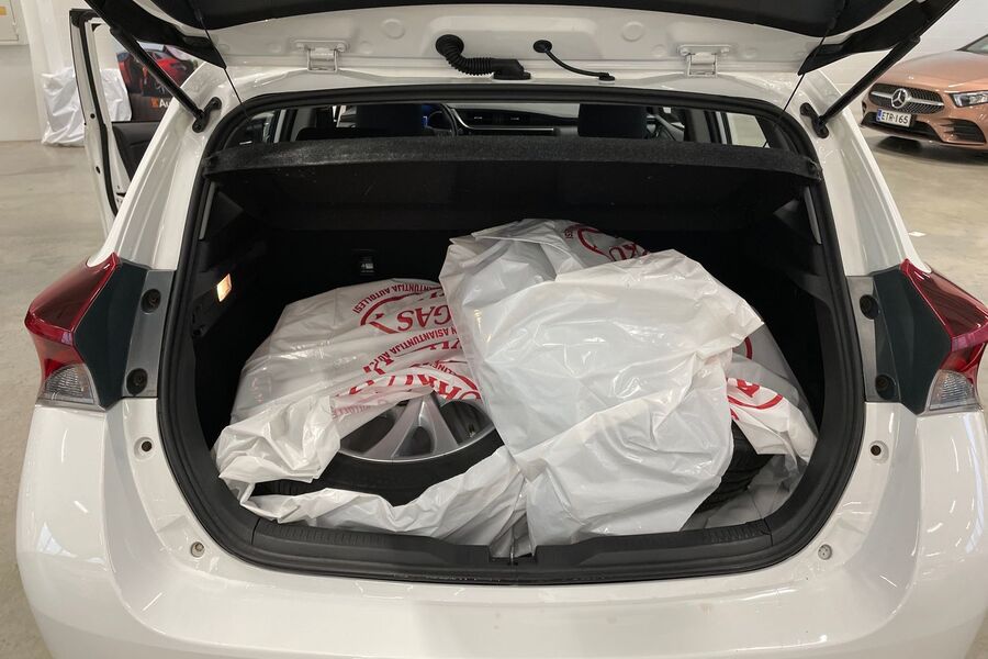 Toyota Auris vaihtoauto