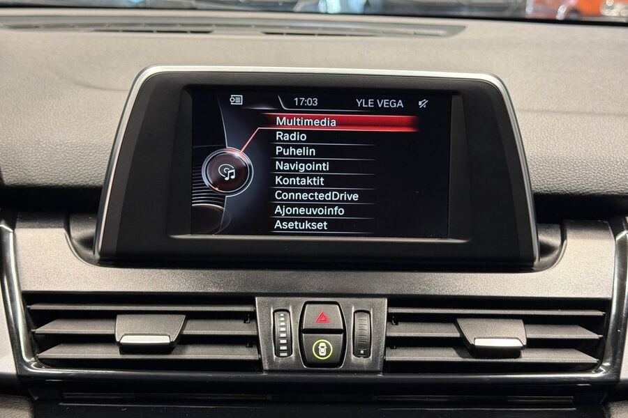BMW 220 vaihtoauto