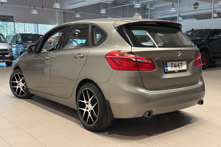 BMW 220 vaihtoauto