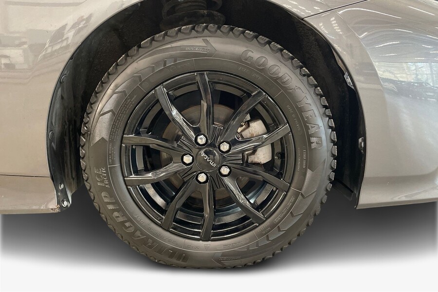 Toyota Prius Plug-in vaihtoauto