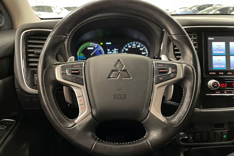 Mitsubishi Outlander PHEV vaihtoauto