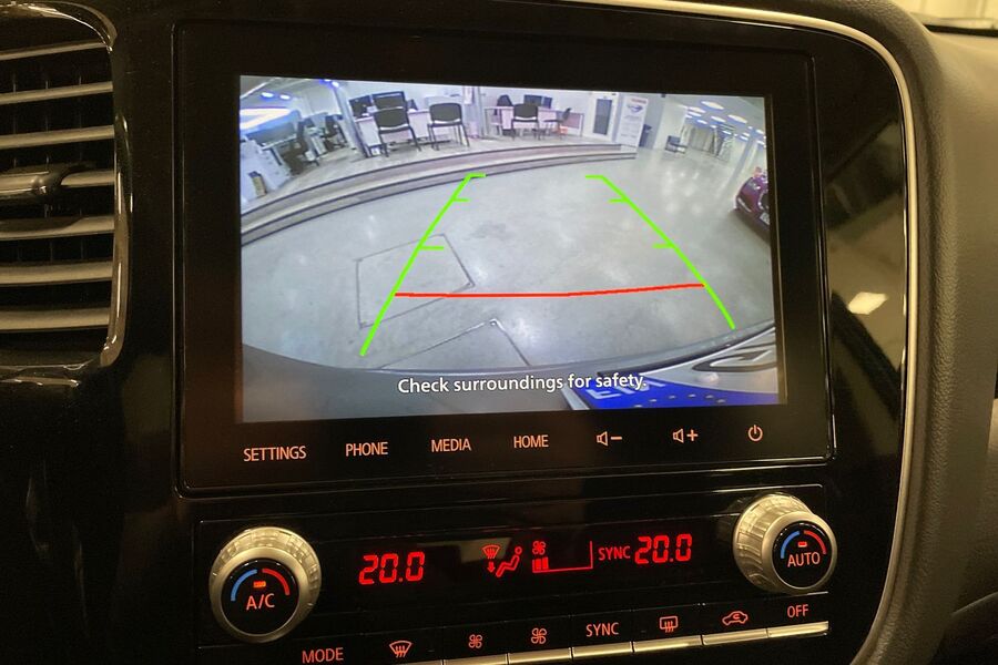 Mitsubishi Outlander PHEV vaihtoauto