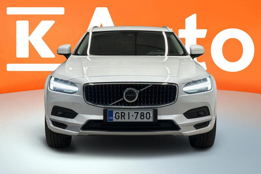 Volvo V90 Cross Country vaihtoauto