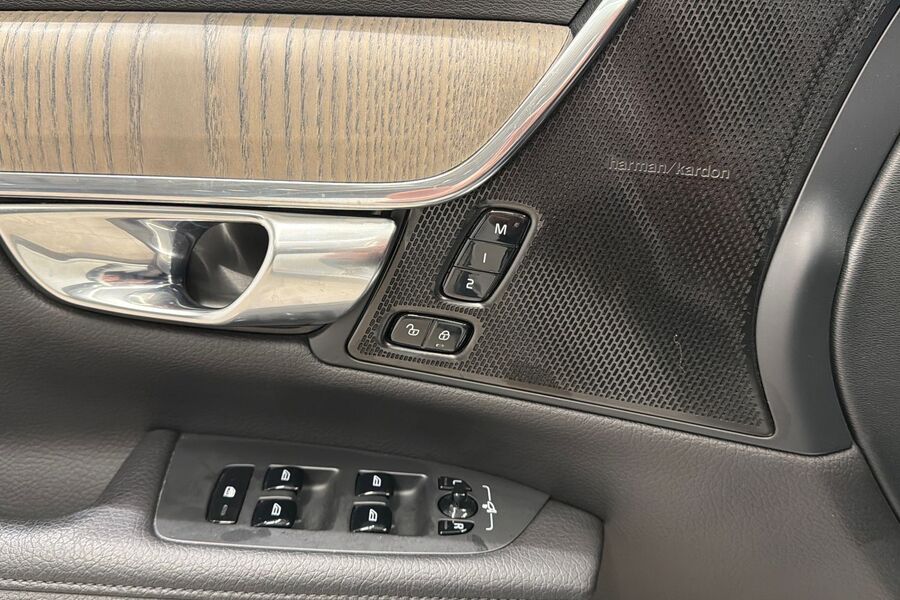 Volvo V90 Cross Country vaihtoauto