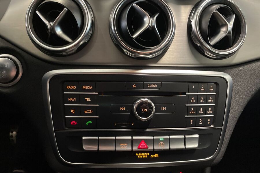 Mercedes-Benz GLA vaihtoauto