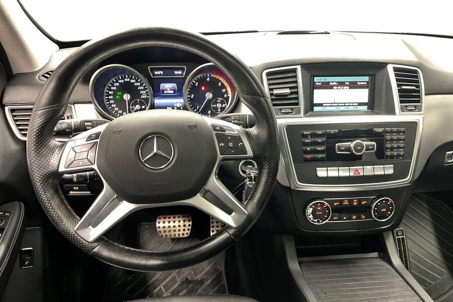 Mercedes-Benz ML vaihtoauto