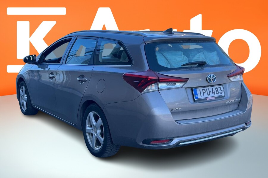 Toyota Auris vaihtoauto