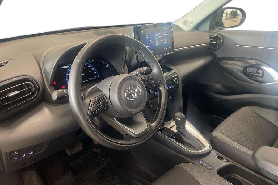 Toyota Yaris Cross vaihtoauto