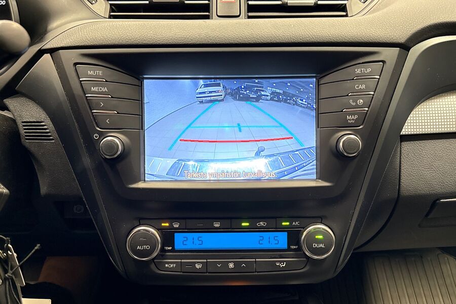 Toyota Avensis vaihtoauto