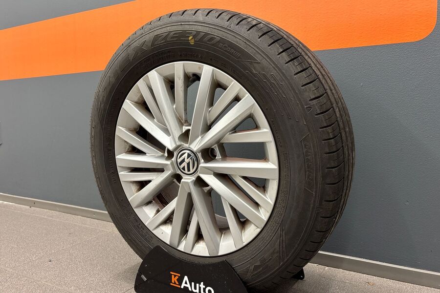 Volkswagen T-Roc vaihtoauto