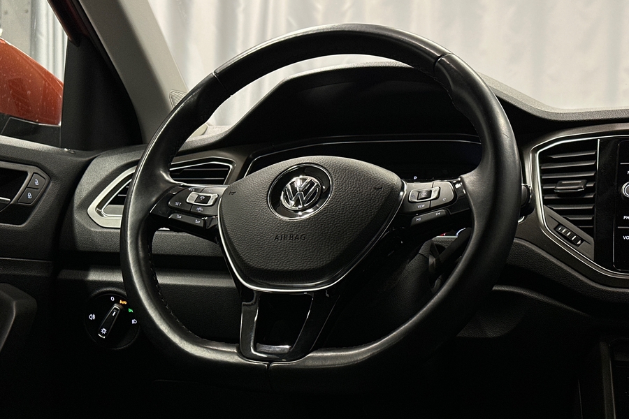Volkswagen T-Roc vaihtoauto