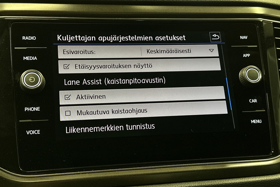 Volkswagen T-Roc vaihtoauto