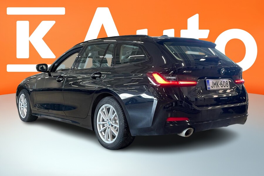 BMW 330 vaihtoauto