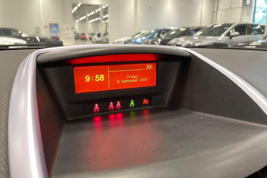 Peugeot 207 vaihtoauto