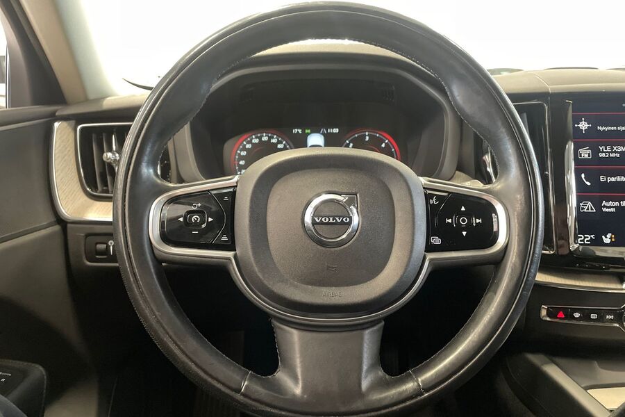 Volvo XC60 vaihtoauto