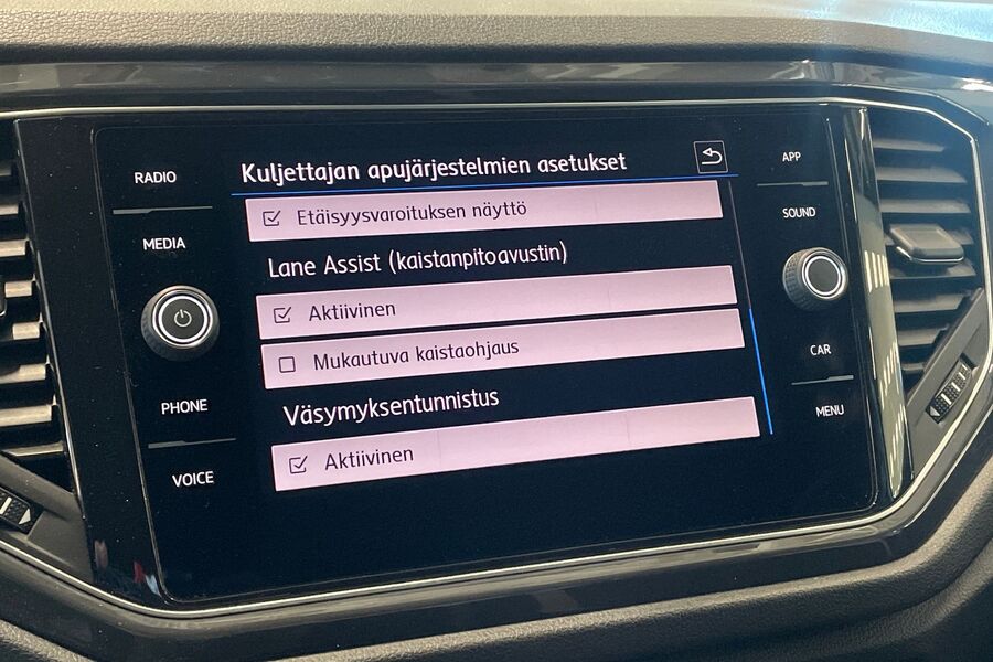 Volkswagen T-Roc vaihtoauto