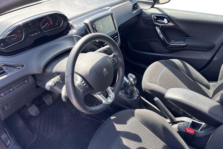 Peugeot 208 vaihtoauto