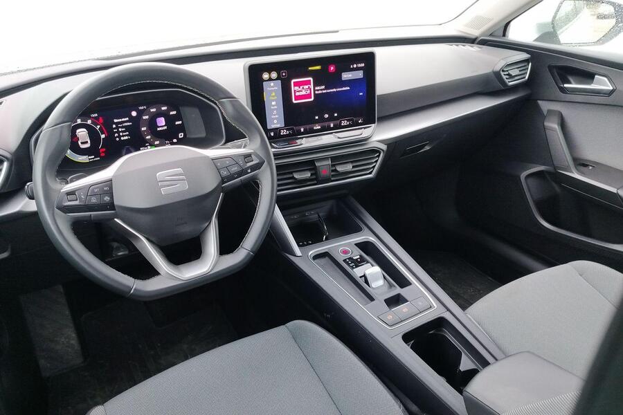 SEAT Leon Sportstourer vaihtoauto