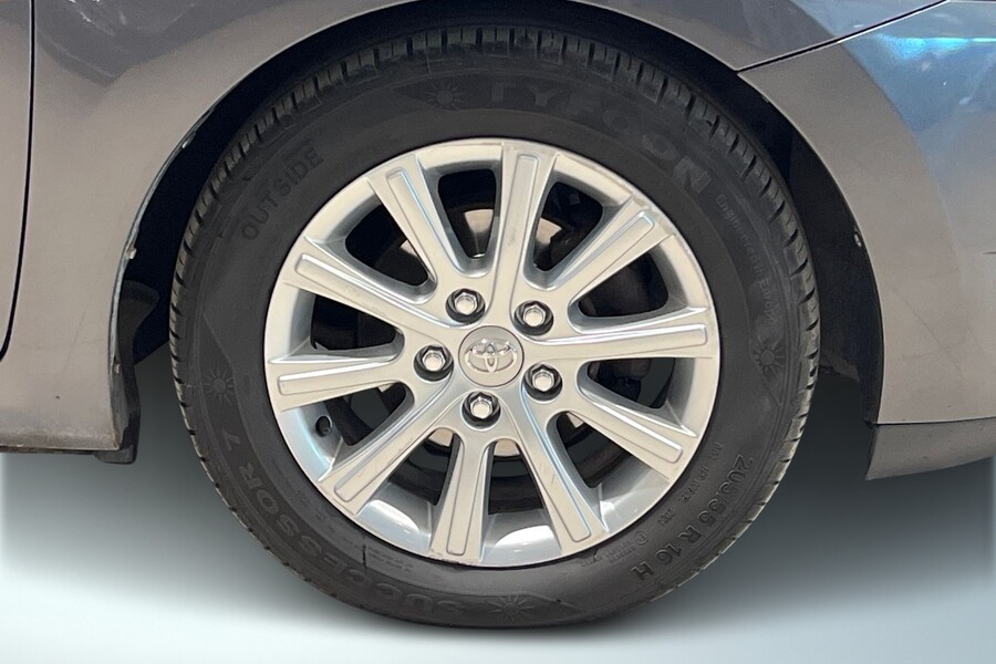 Toyota Auris vaihtoauto