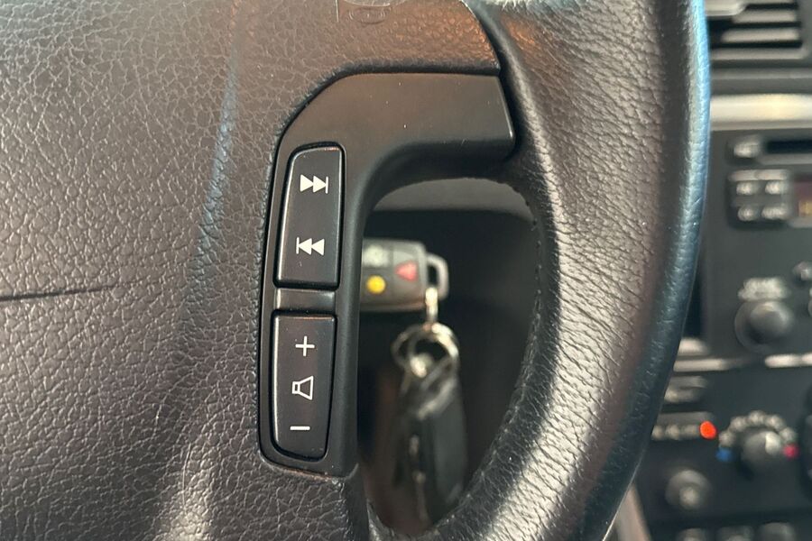 Volvo V70 vaihtoauto