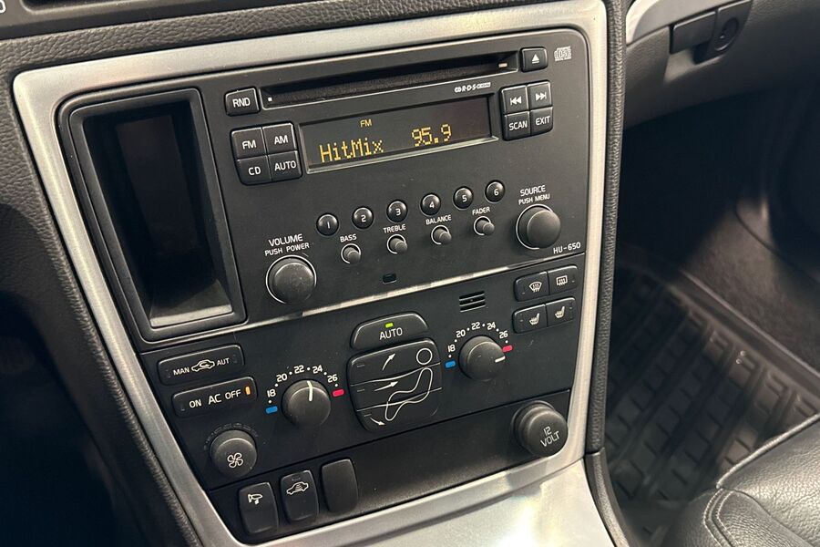 Volvo V70 vaihtoauto