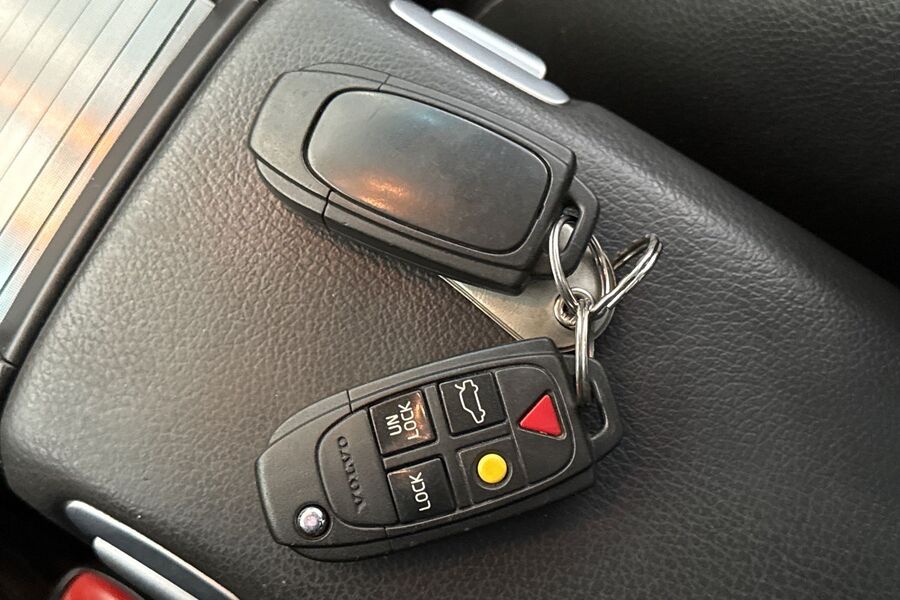 Volvo V70 vaihtoauto