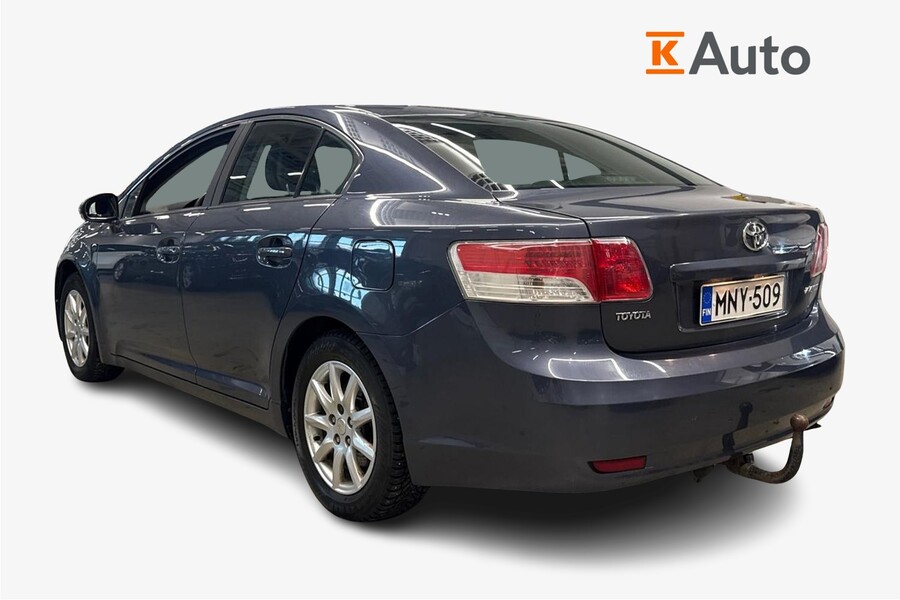 Toyota Avensis vaihtoauto