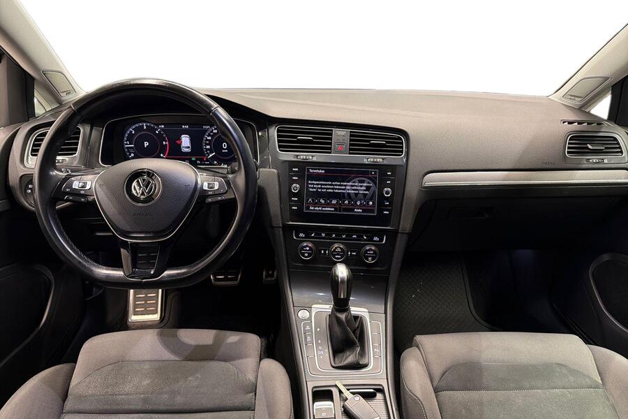 Volkswagen Golf vaihtoauto