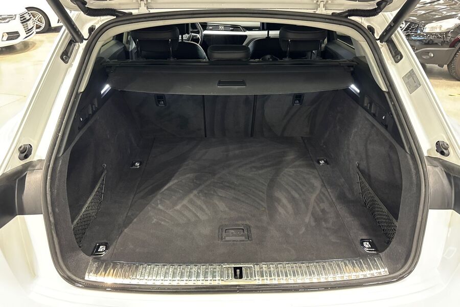 Audi Q8 e-tron vaihtoauto