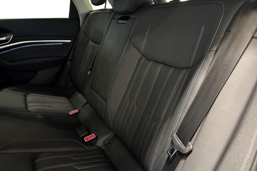 Audi Q8 e-tron vaihtoauto