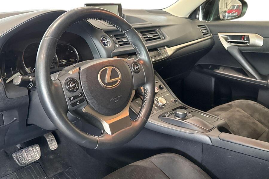 Lexus CT vaihtoauto