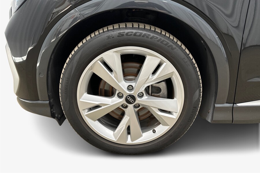 Audi Q4 e-tron vaihtoauto